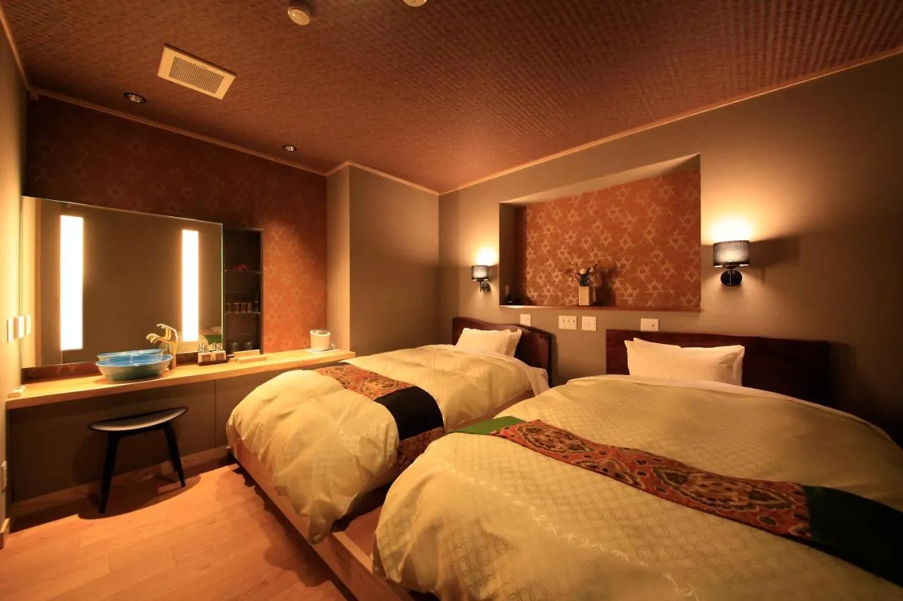 ***** Ryokan Tensui Saryo Hakone Japon